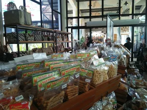 Cari Oleh-oleh Khas Malang Murah? Ini 7 Camilan yang Wajib Dicoba!