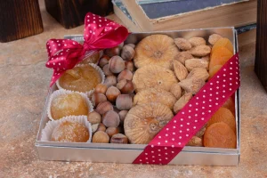 7 Ide Parcel Lebaran Terfavorit Karyawan yang Pasti Mereka Suka