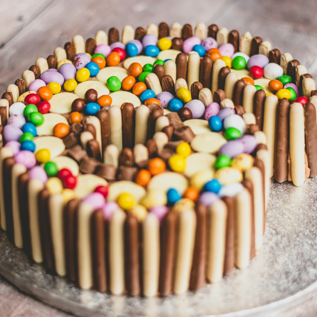 Cara Membuat Kue Ulang Tahun dari Snack Tanpa Ribet