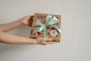 7 Ide Hadiah Arisan Camilan Kekinian Agar Acara Makin Berwarna