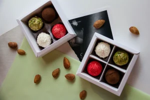 8 Inspirasi Snack Oleh-oleh Nikahan yang Praktis dan Anti Mubazir